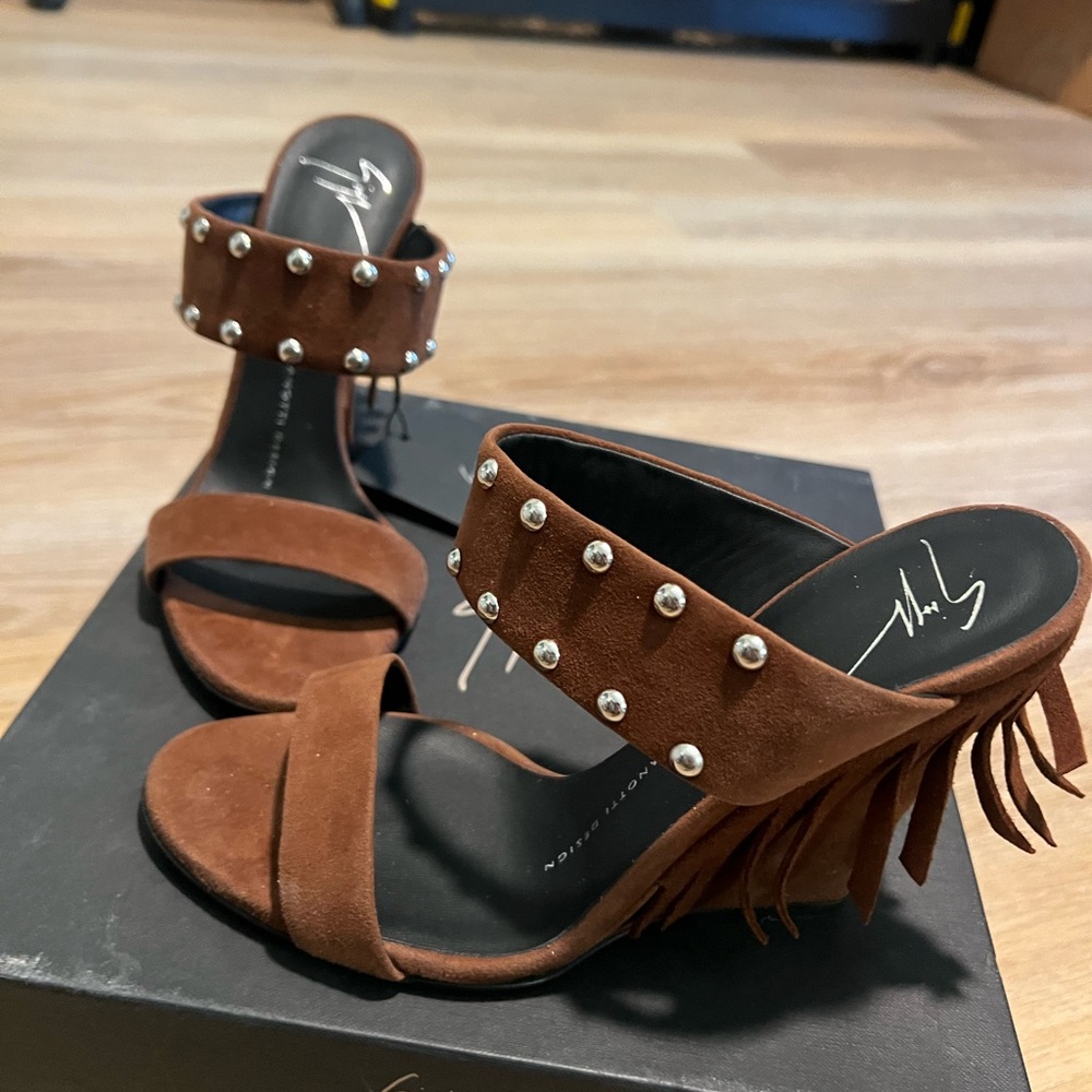 NWT  box Giuseppe Zanotti Vintage brown suede wedge with fringe size 36 or 6 1/2